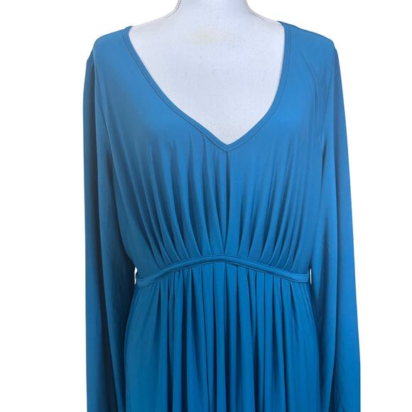 June + Vie teal blue knit maxidress, minimalist, travel, feminine, day to night - Picture 4 of 6